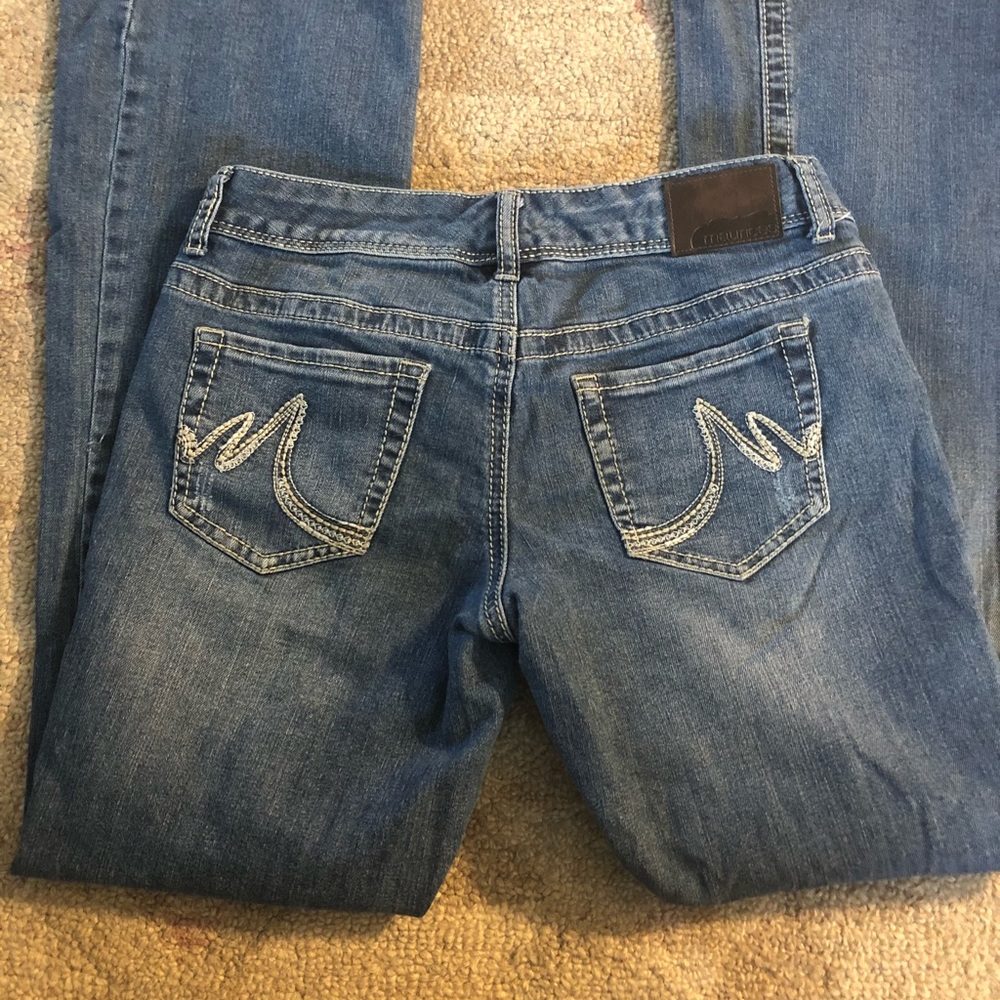 👖 Maurice’s boot cut jeans 👖size 5/6